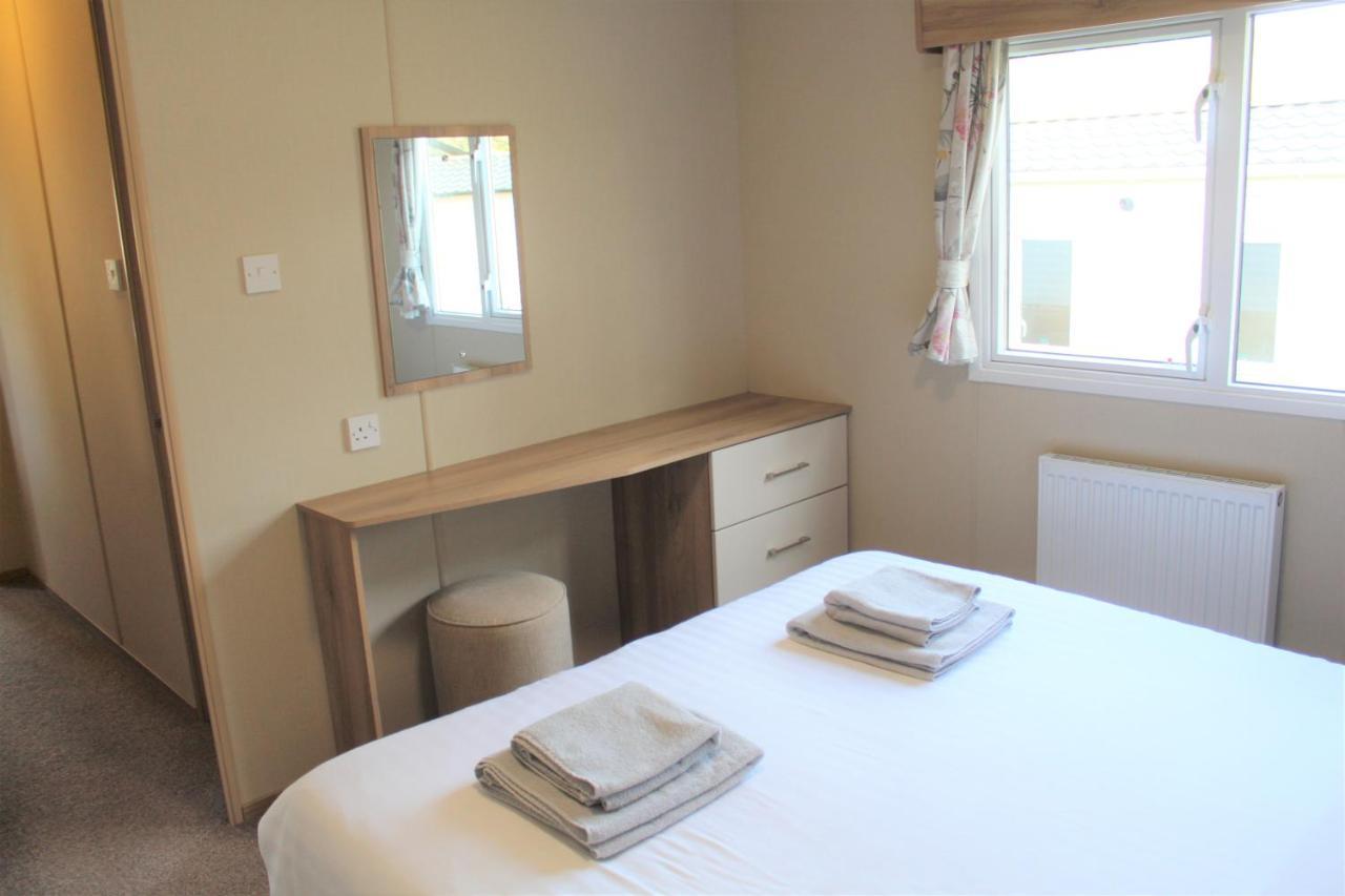 Newquay Bay Resort - Spacious - Sleeps 6 - Close To Porth Beach Eksteriør billede