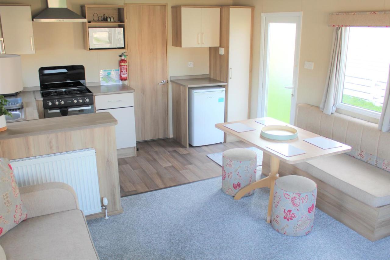 Newquay Bay Resort - Spacious - Sleeps 6 - Close To Porth Beach Eksteriør billede