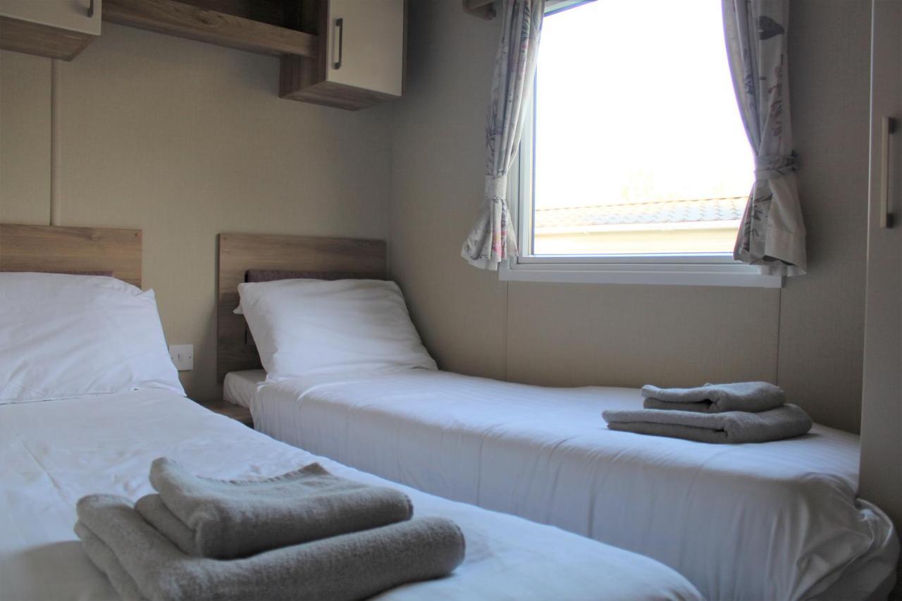 Newquay Bay Resort - Spacious - Sleeps 6 - Close To Porth Beach Eksteriør billede